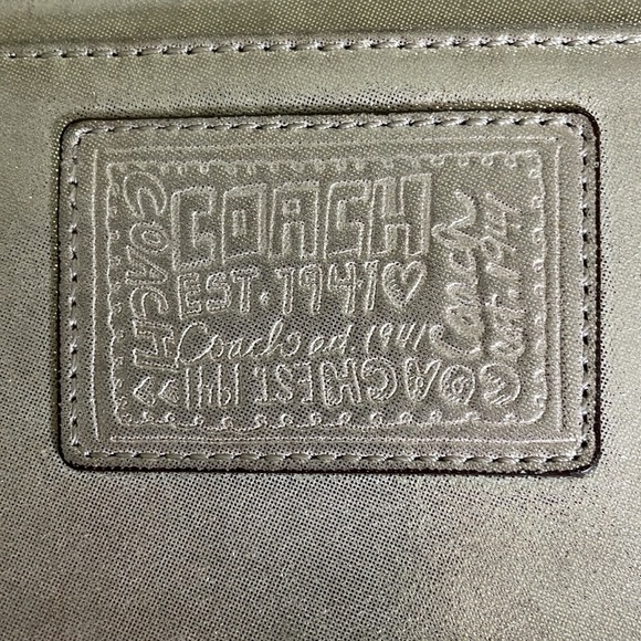 Gold Coach Wallet - Picture 6 of 6